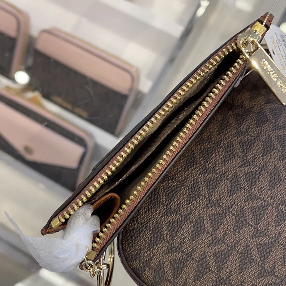 Michael Kors Jet Set Travel Small Leather Top Zip Coin Pouch With ID